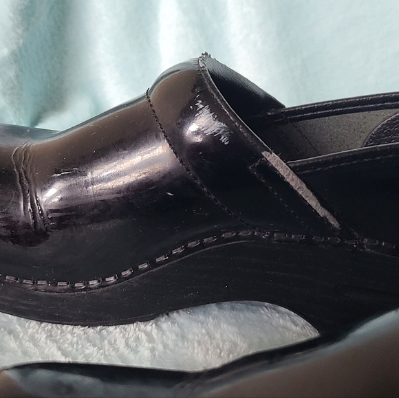Dansko Black Patent Clogs - Picture 5 of 12